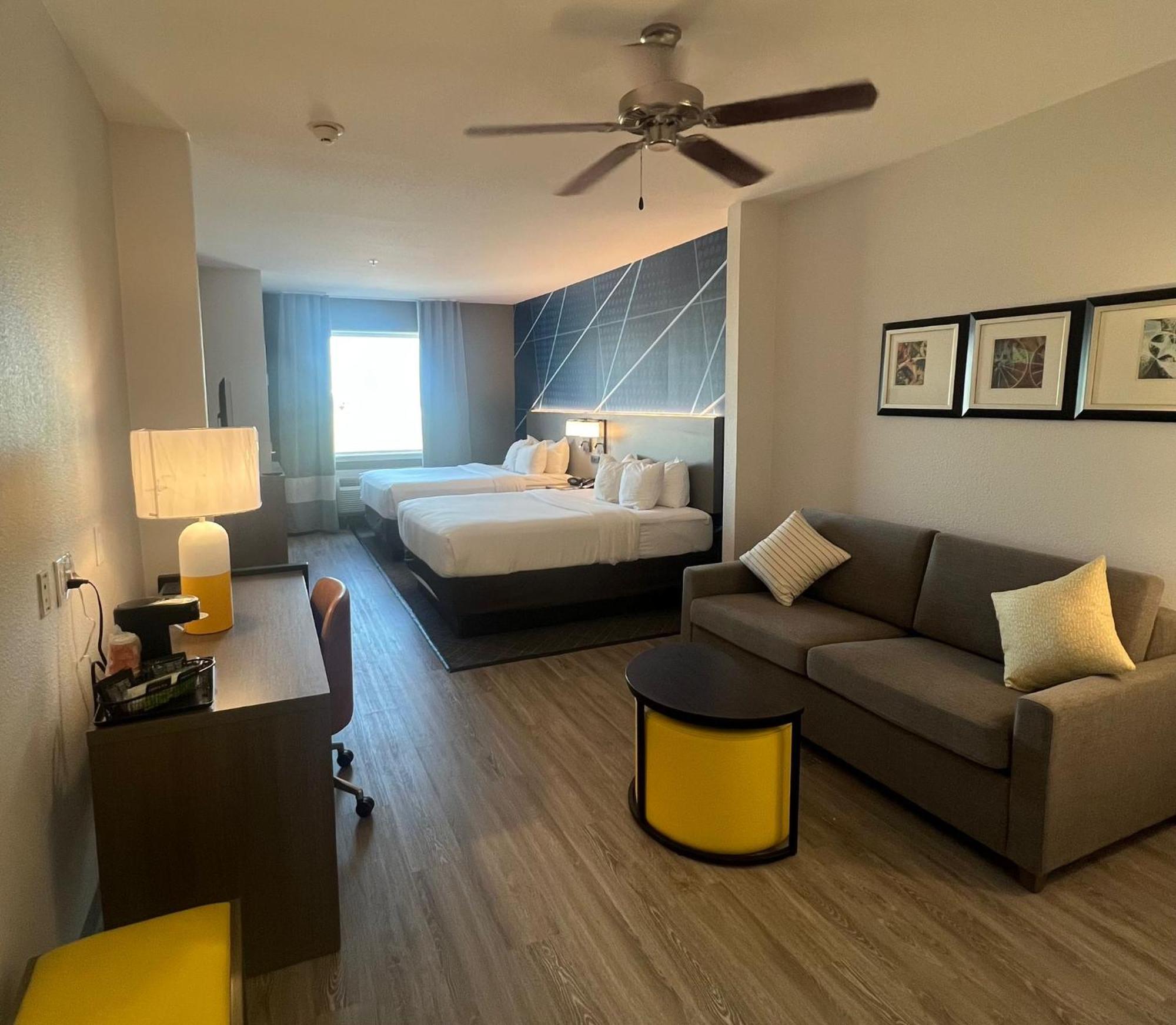 Comfort Suites San Angelo Near University Exterior photo
